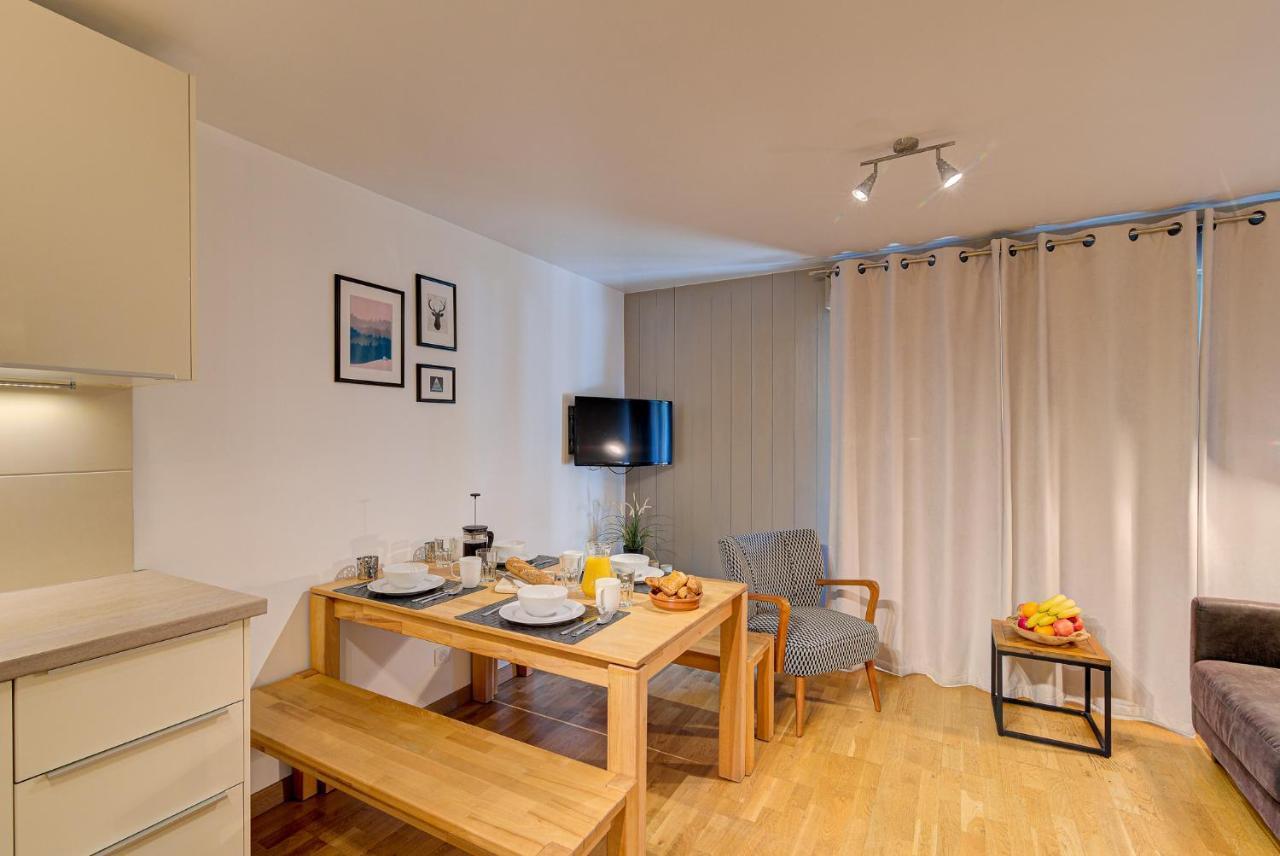 Apartment Fermes Du Montenvers B11 - Alpes Travel - Central Chamonix - Sleeps 4 Экстерьер фото