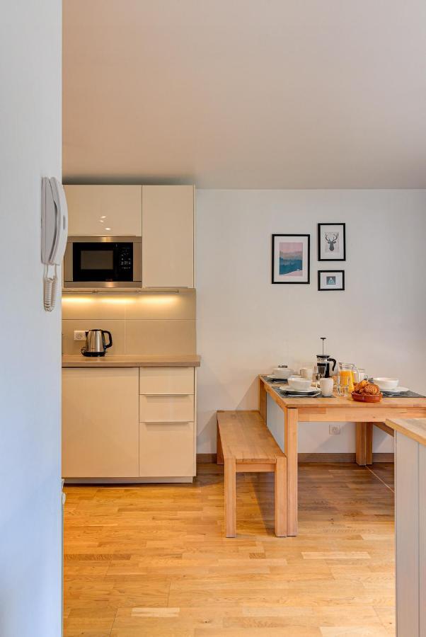 Apartment Fermes Du Montenvers B11 - Alpes Travel - Central Chamonix - Sleeps 4 Экстерьер фото